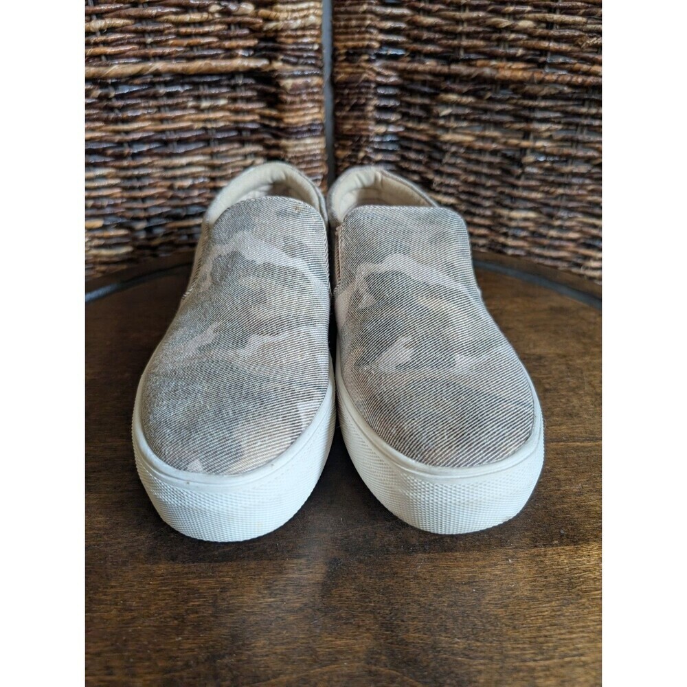 Steve Madden Gills Camo Platform Slip On Shoes Women's 7 Casual Sneakers Preppy - Picture 3 of 13